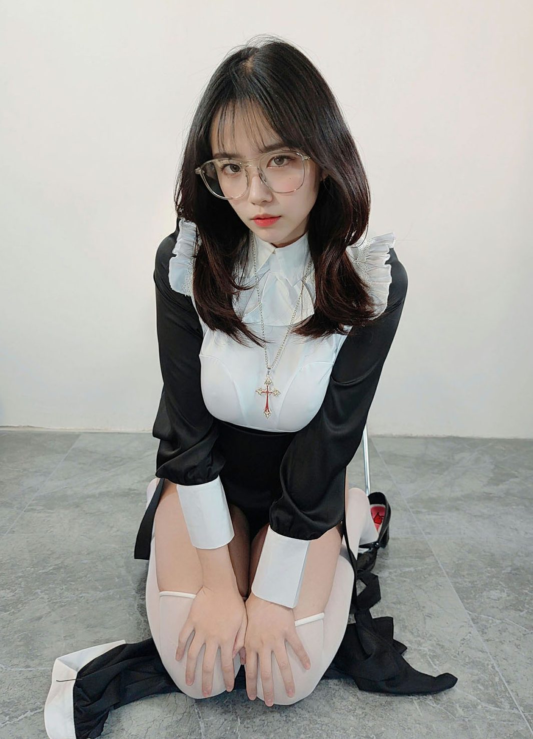 Ceason Photography – Nun