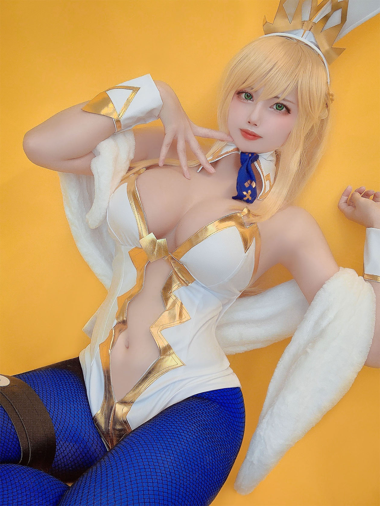 Uri11_27 – Artoria Pendragon Ruler